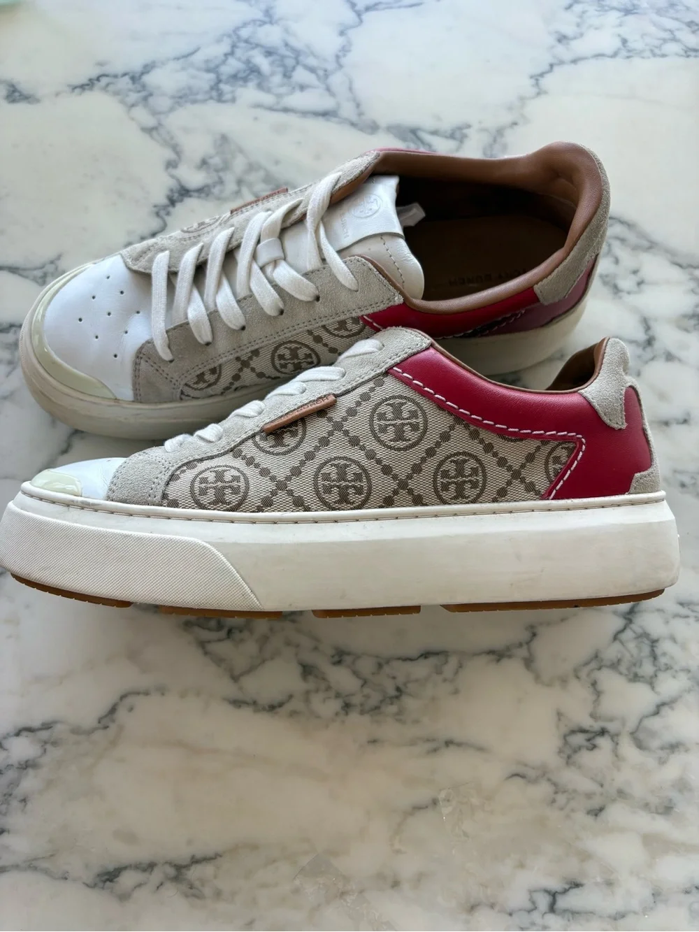 Tory Burch T Monogram Ladybug Sneakers red and beige monogram sz 10